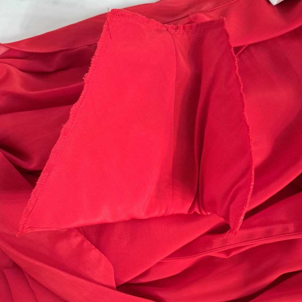Elegant Red Women's Blouse - Picture 11 of 13
